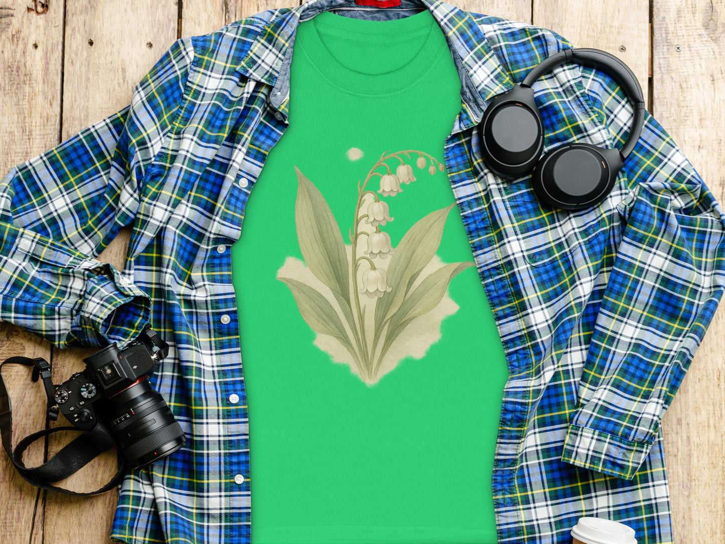 Stylish Graphic Floral Tee for Casual Wear product type