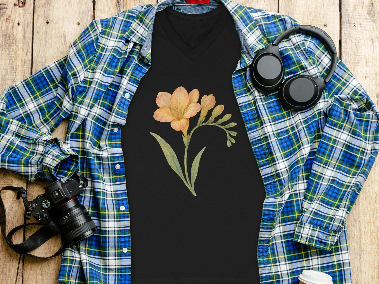 Stylish Black T-Shirt with Floral Design product type