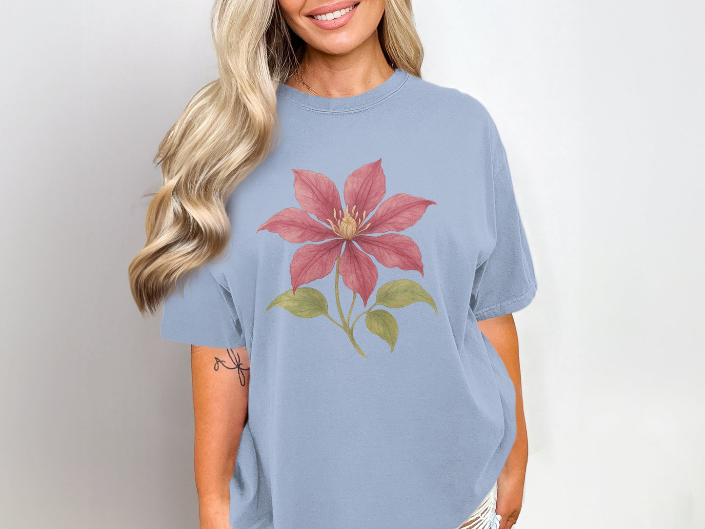 Elegant Floral Graphic on Casual Tee product type