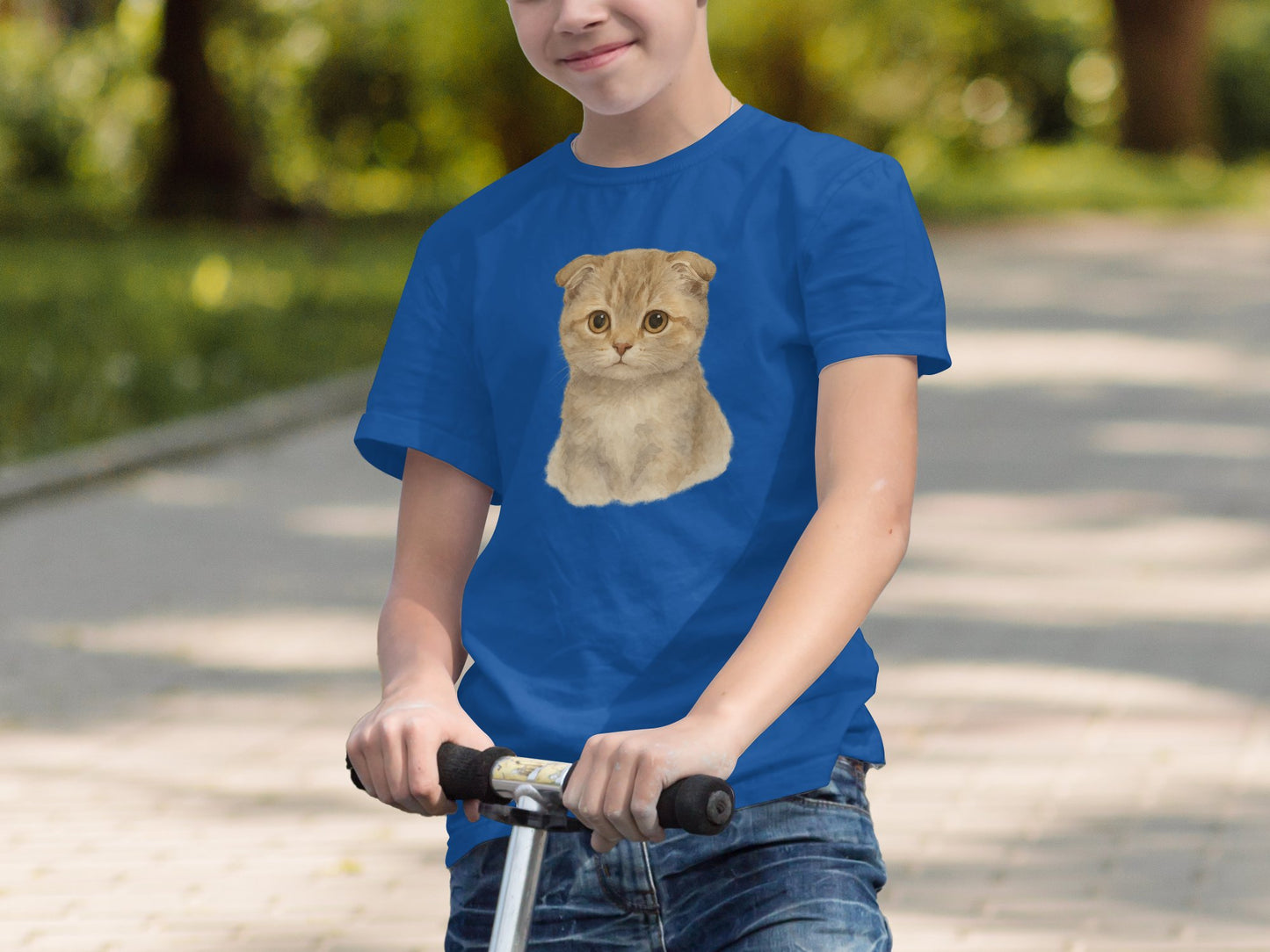 Adorable Scottish Fold Cat Graphic T-Shirt product