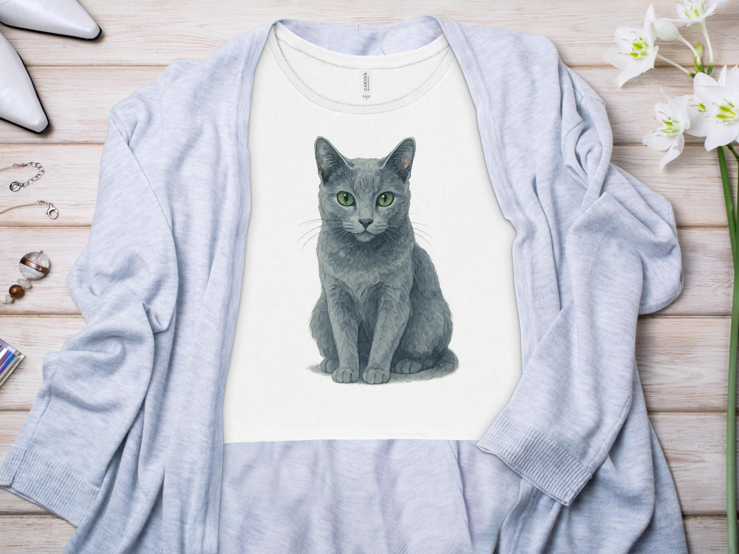 Captivating Cat Design for Stylish Apparel Product