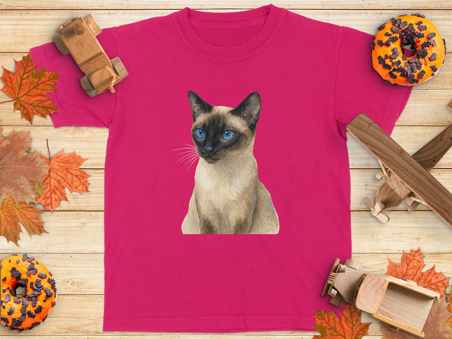 Siamese Cat Illustration on Pink T-shirt Product