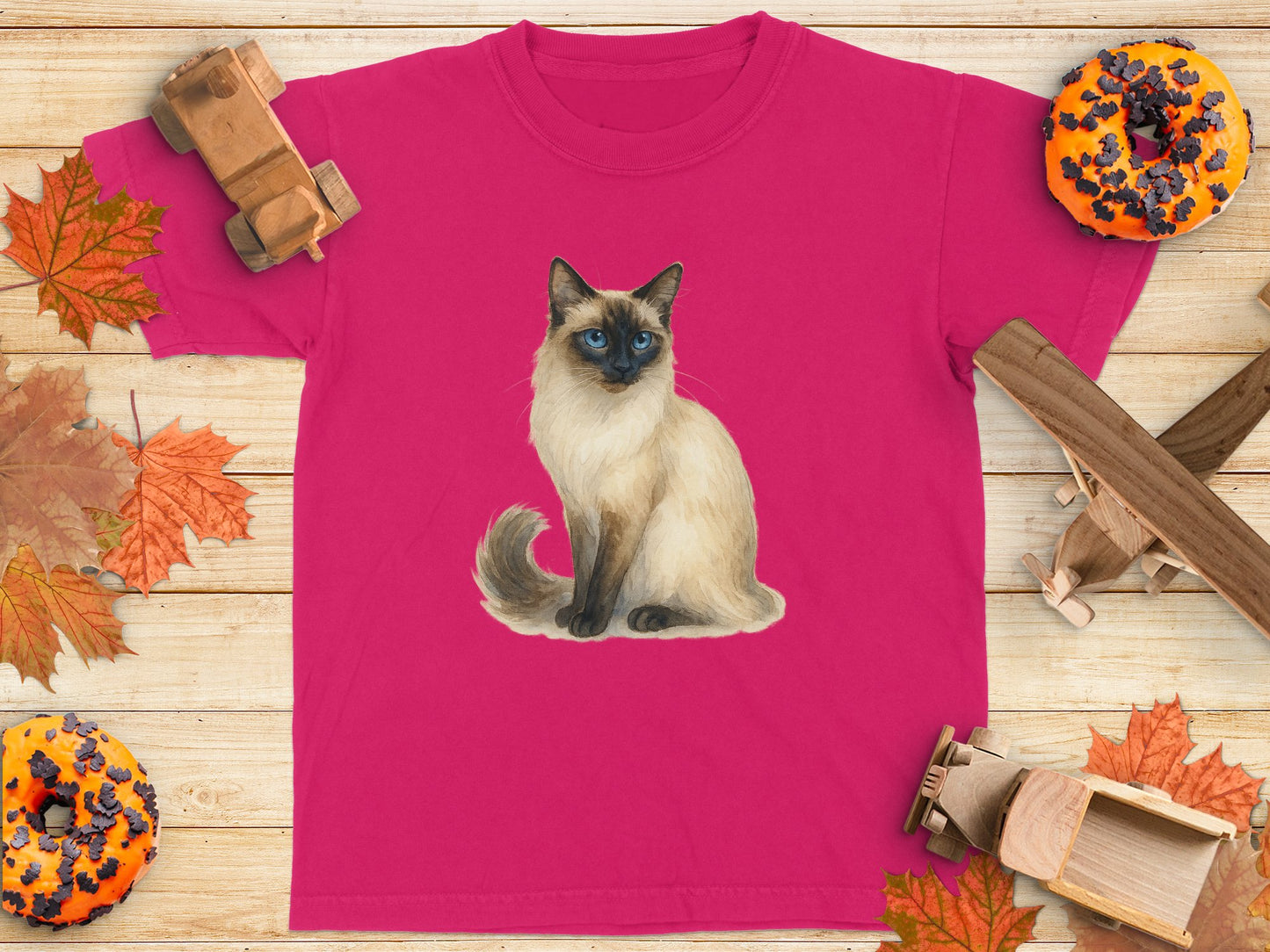 Charming Siamese Cat Graphic T-Shirt product type