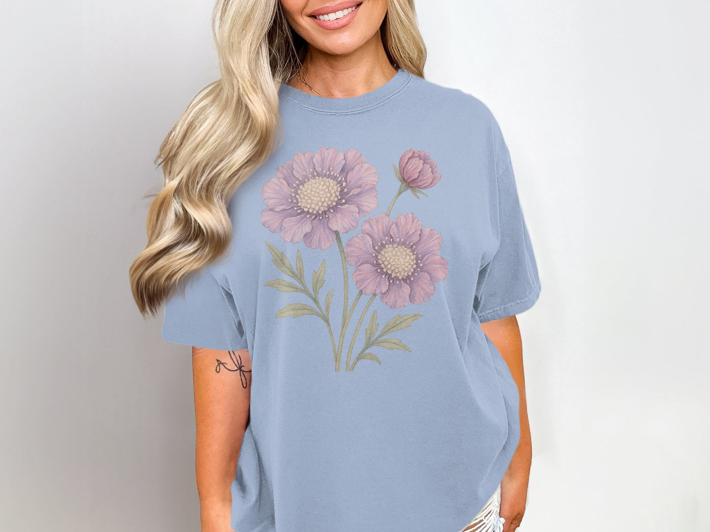 Floral Graphic Tee Perfect for Casual Look product type