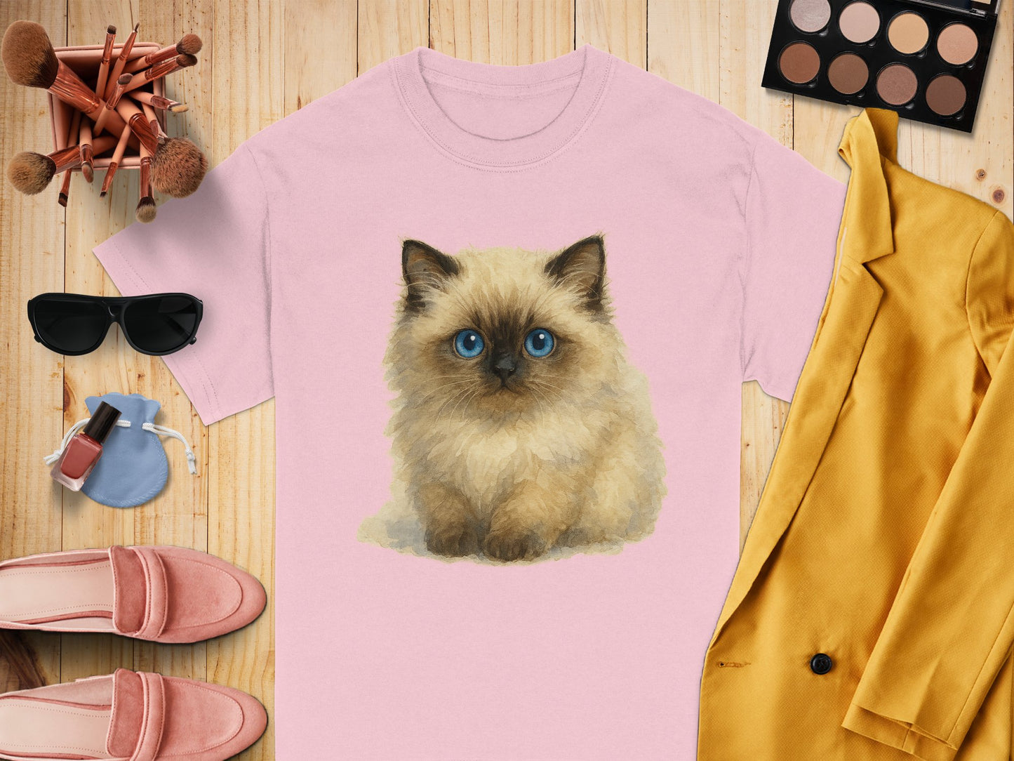 Adorable Kitten Design on Casual Wearable Product Type