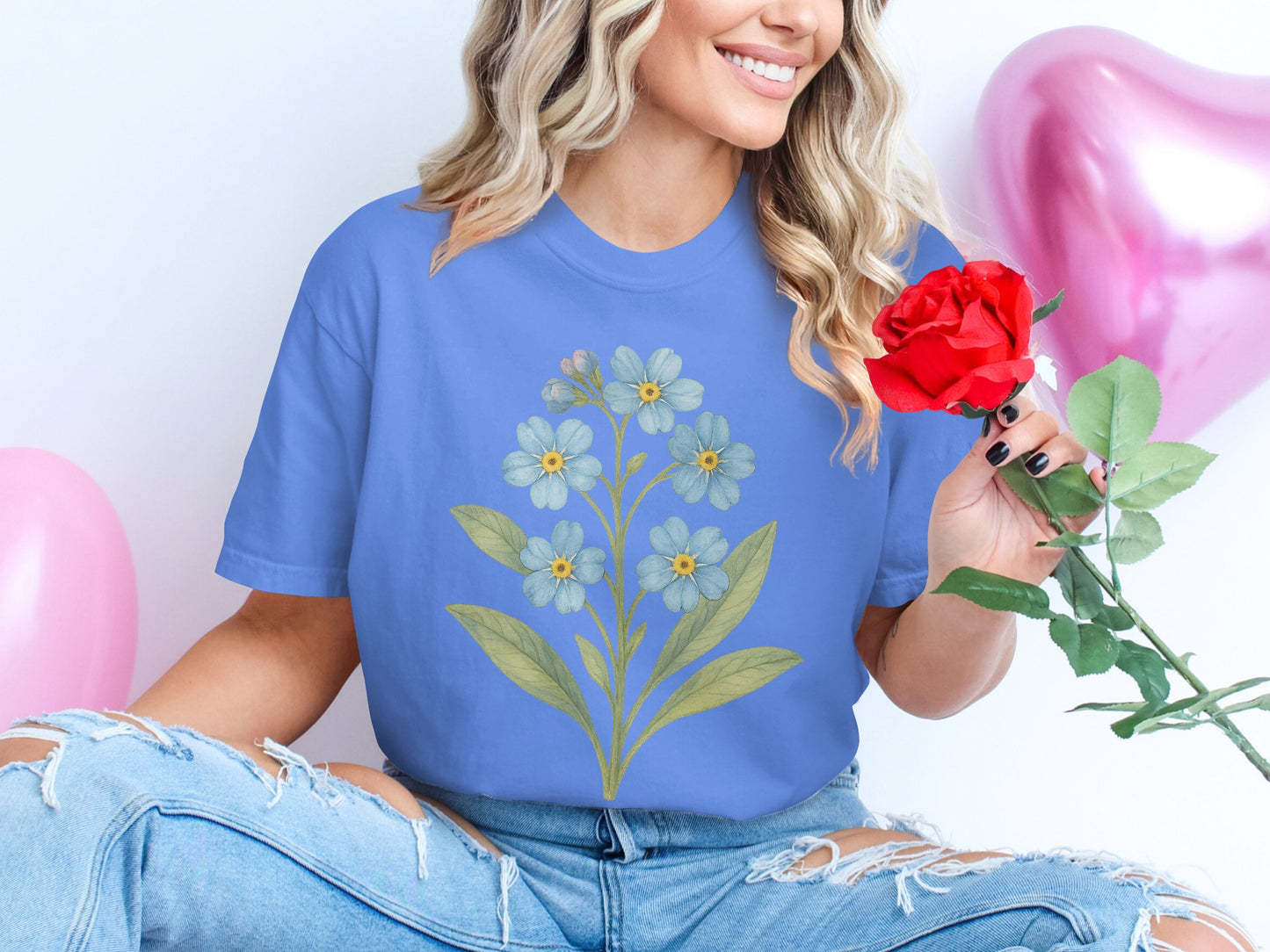 Beautiful blue floral design casual t-shirt product