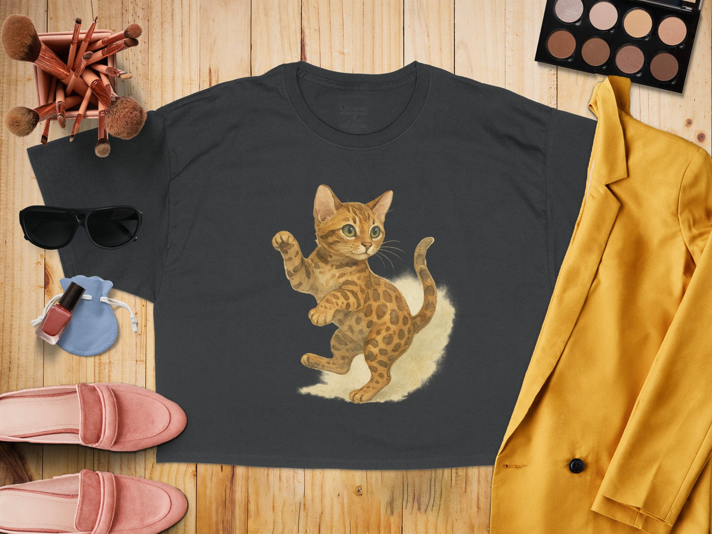 Vintage Style Kitten Print Women's T Shirt product