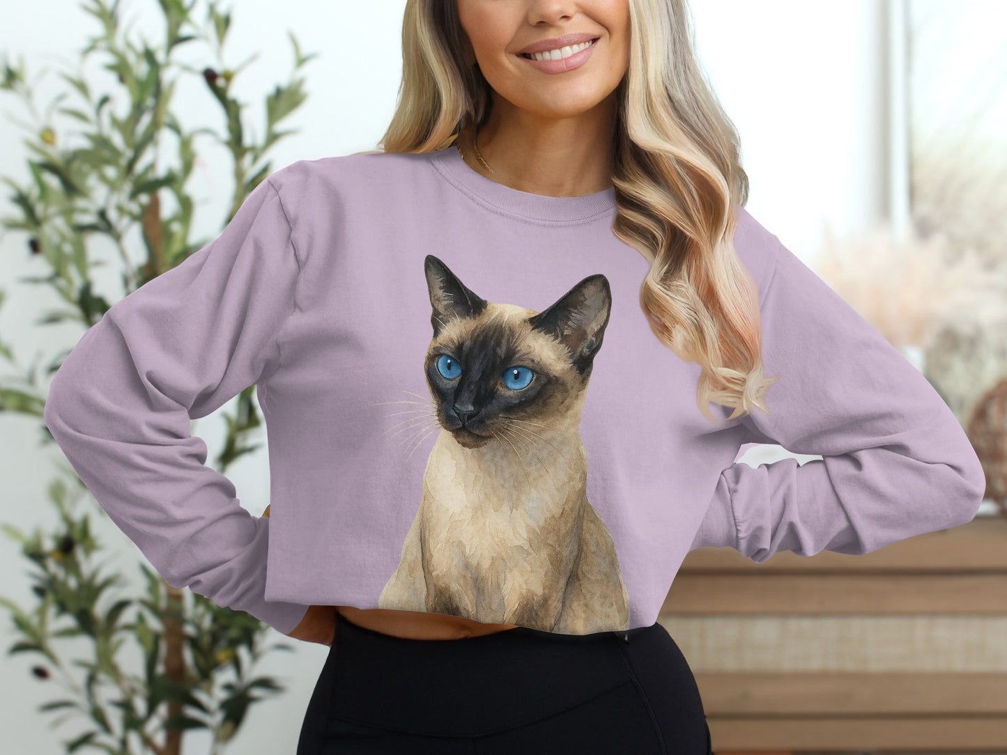 Elegant Lilac Sweatshirt with Blue-Eyed Siamese Cat product