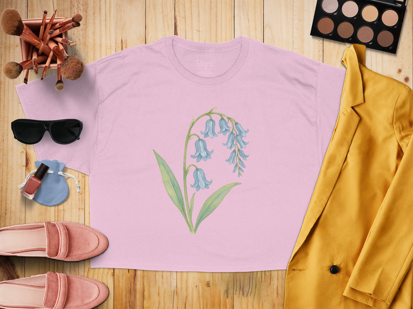 Stylish Floral Graphic Design Pink T-shirt product