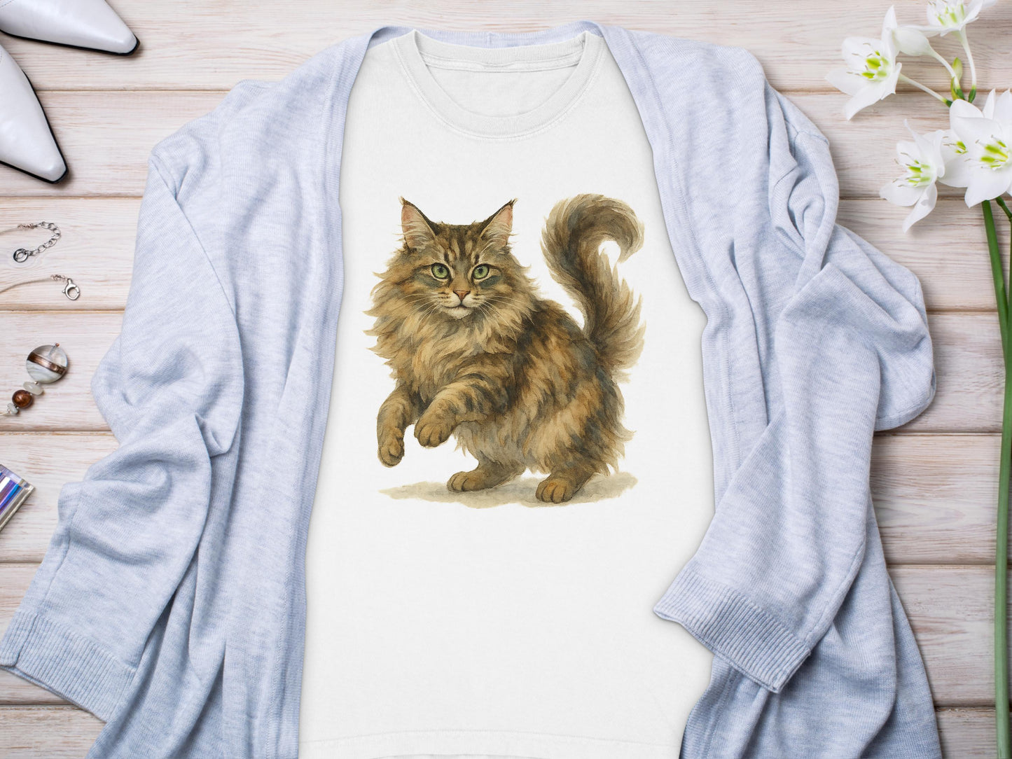 Adorable Fluffy Cat Graphic on Cozy Casual Wear product type