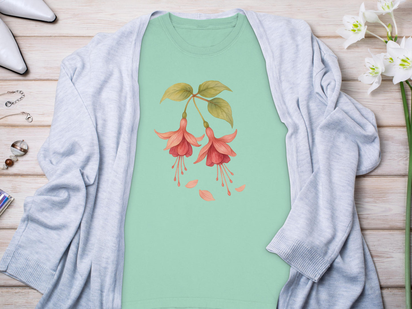 Elegant Fuchsia Flower Graphic Print T-Shirt product type