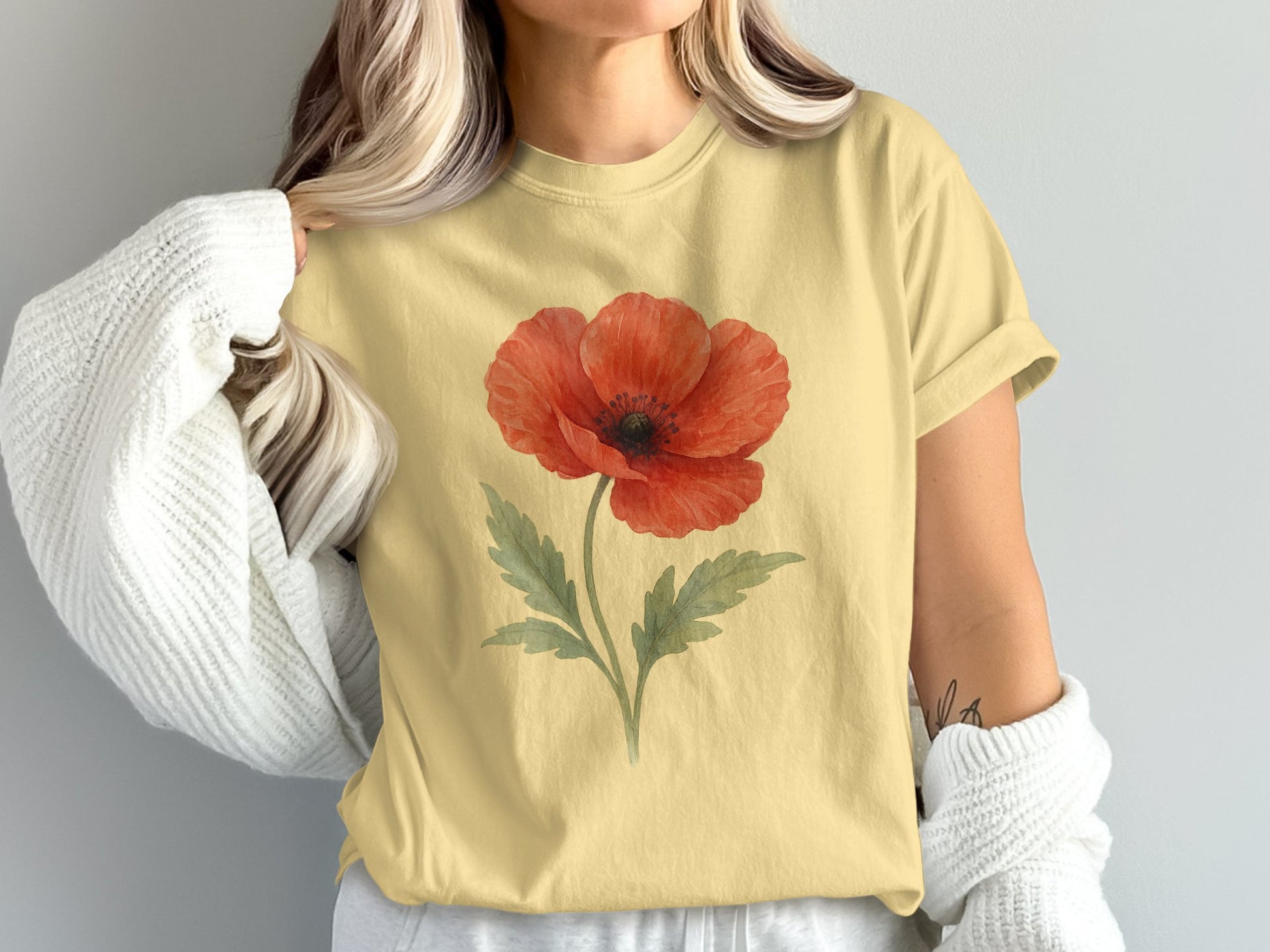 Beautiful Red Poppy Graphic Women's Clothing Product Type
