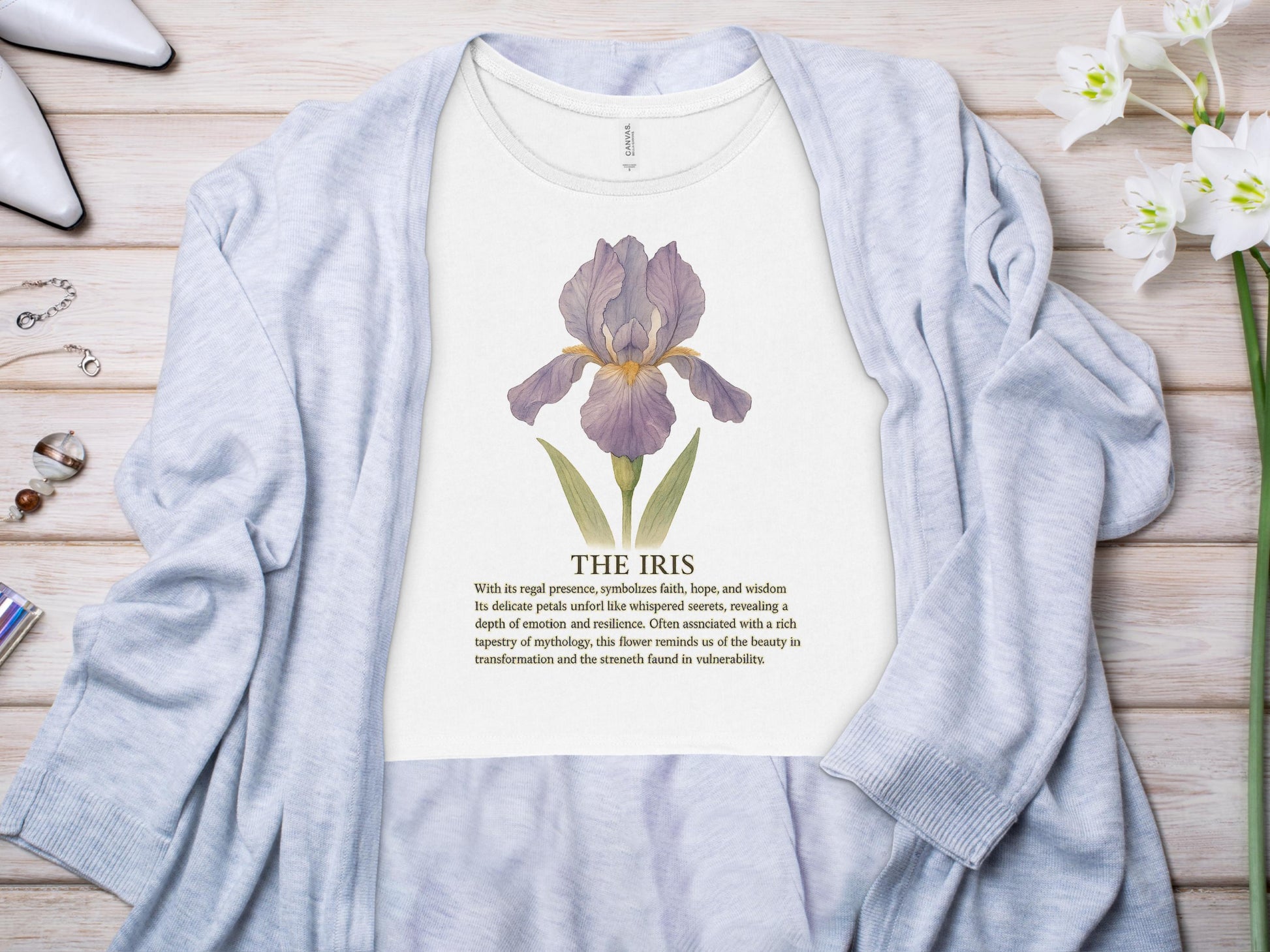 Elegant Floral Print Tee with Iris Design product type