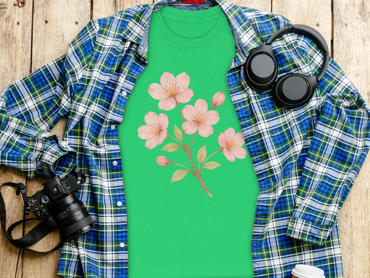 Floral Print Green T-Shirt With Headphones product type