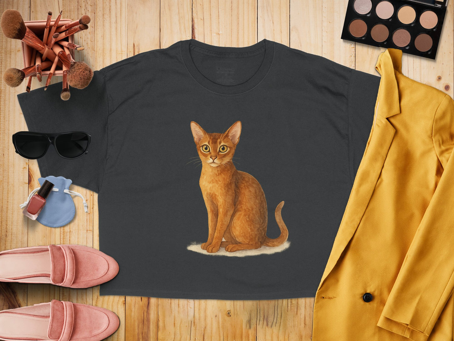 Cute cat illustration black cropped t-shirt product
