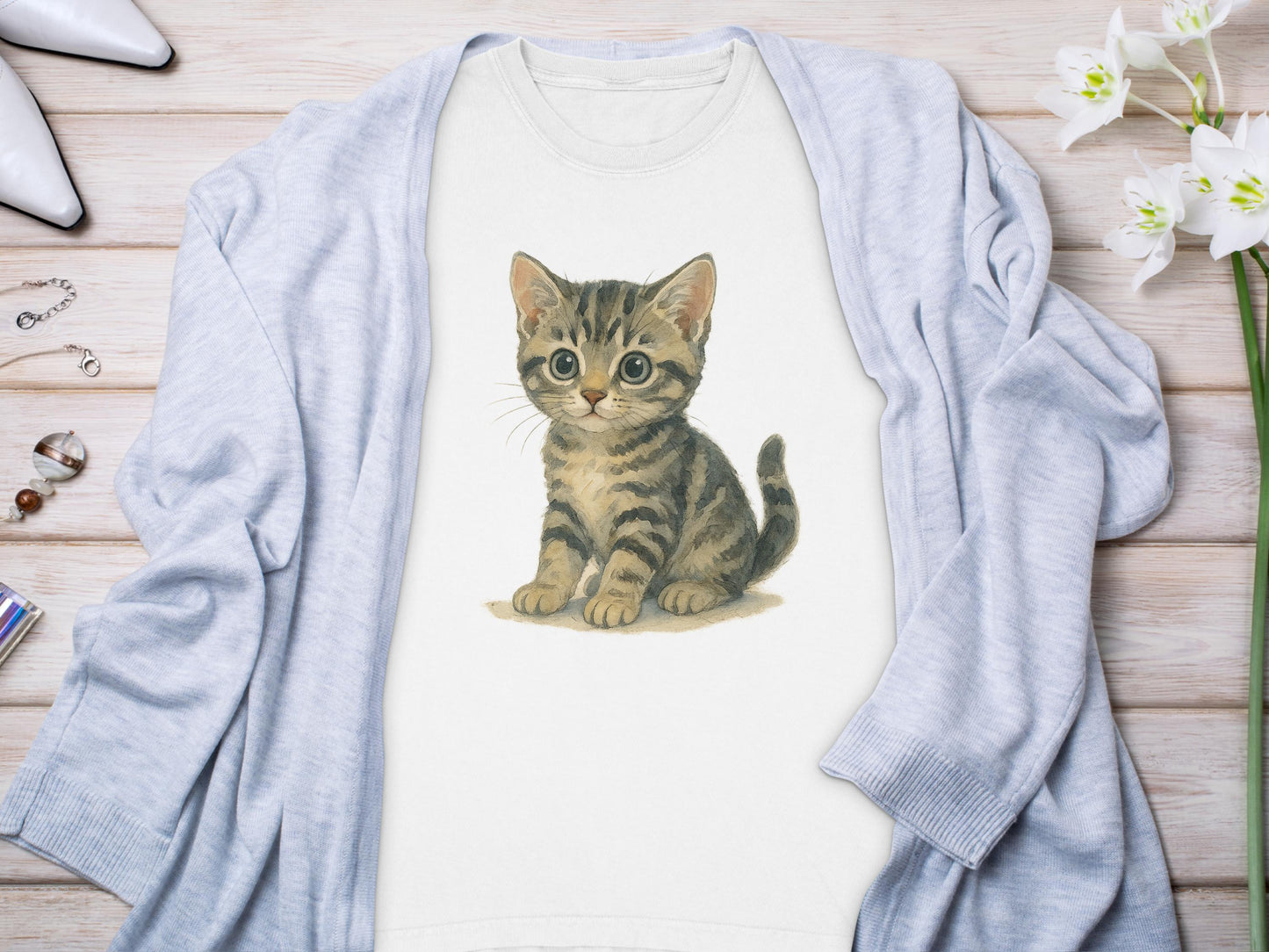 Adorable Kitten Design Shirt Perfect for Cat Lovers product type
