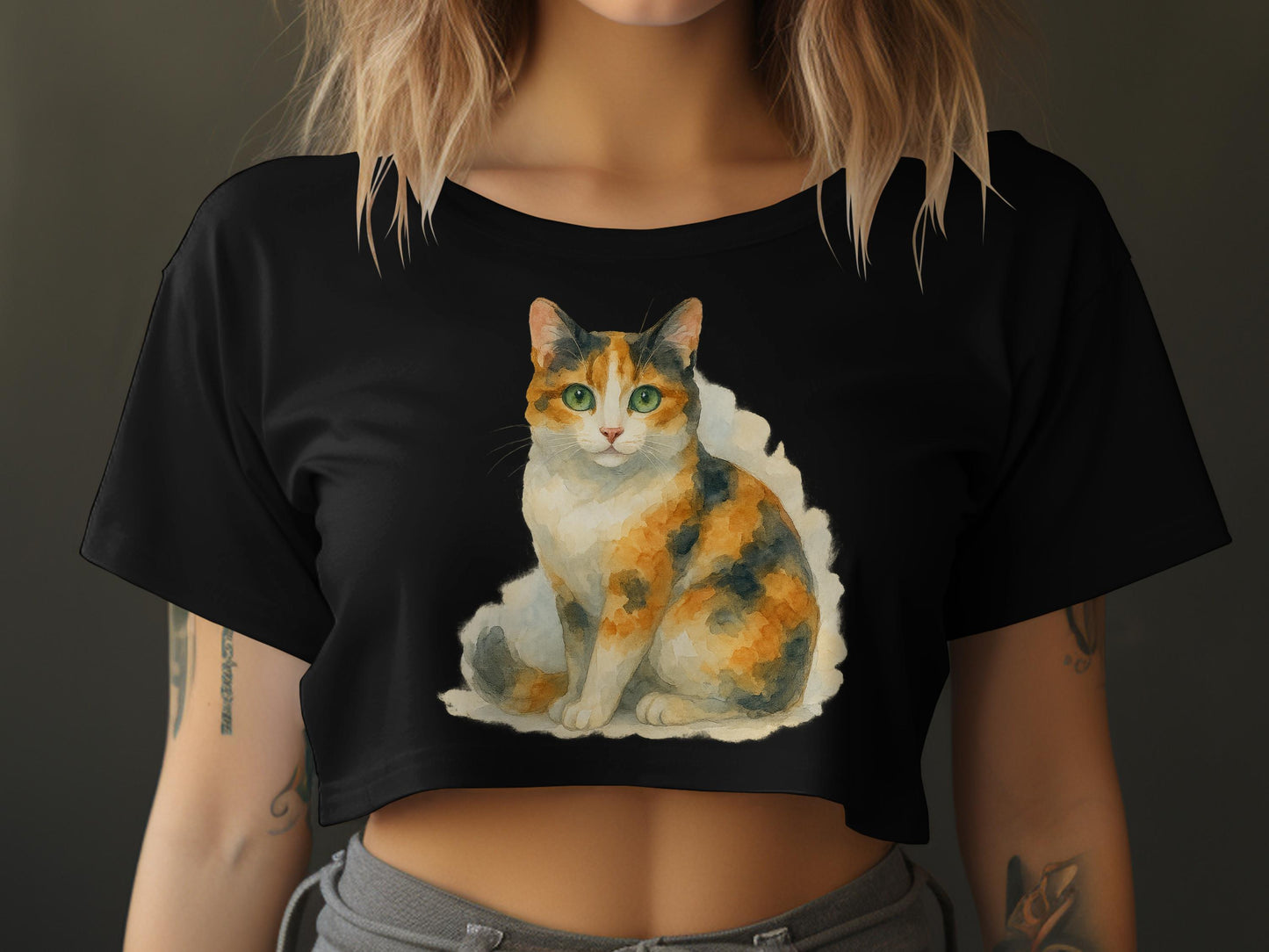 Calico Cat Artwork Crop Top T-Shirt - Cute Animal Product