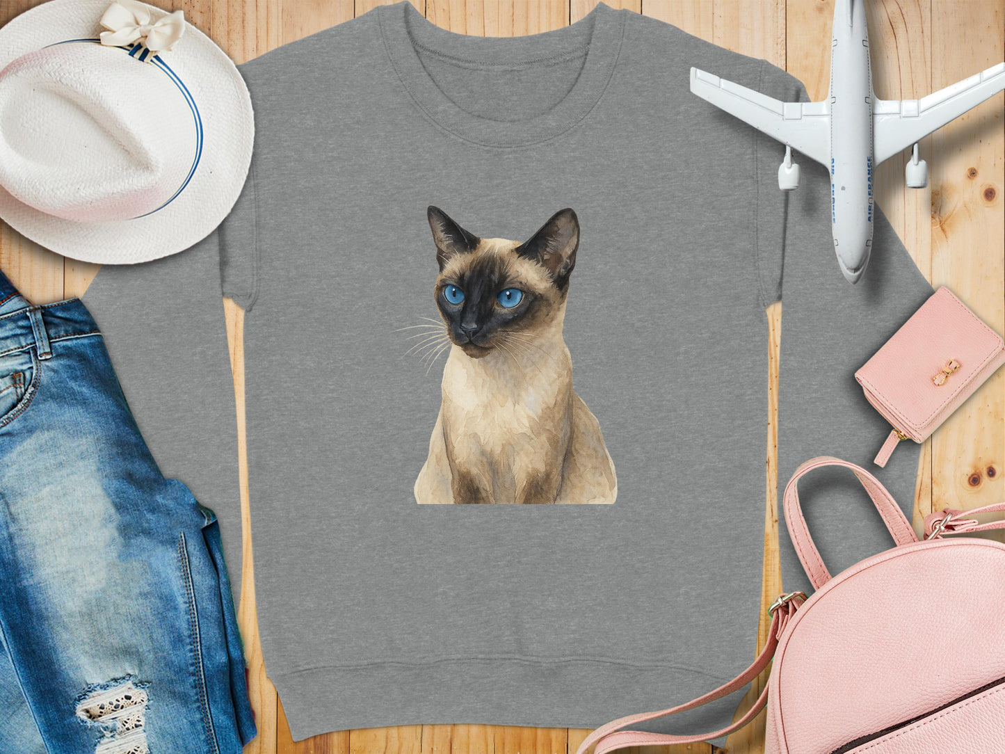 Siamese Cat Print on Cozy Casual Wear product type